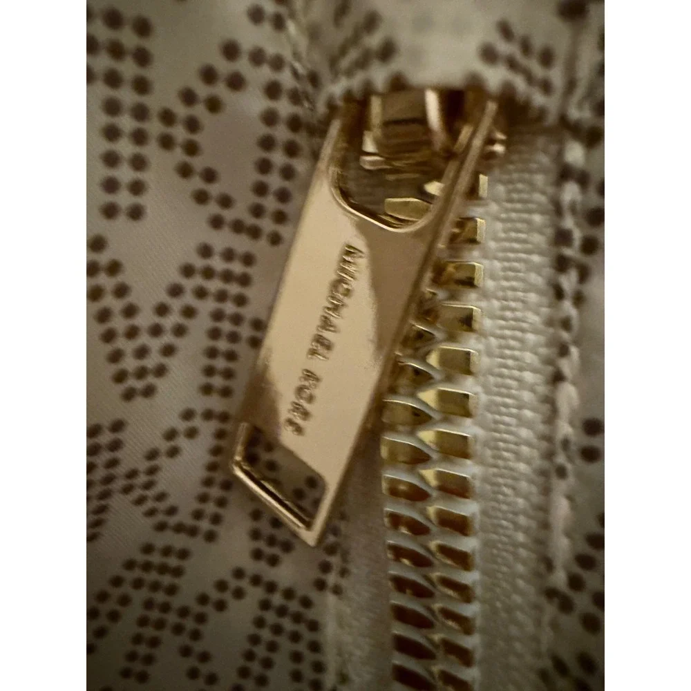Michael Kors Womens Logo‎ Bomber Jacket Beige Gold Chunky Gold Hardware Sz Small